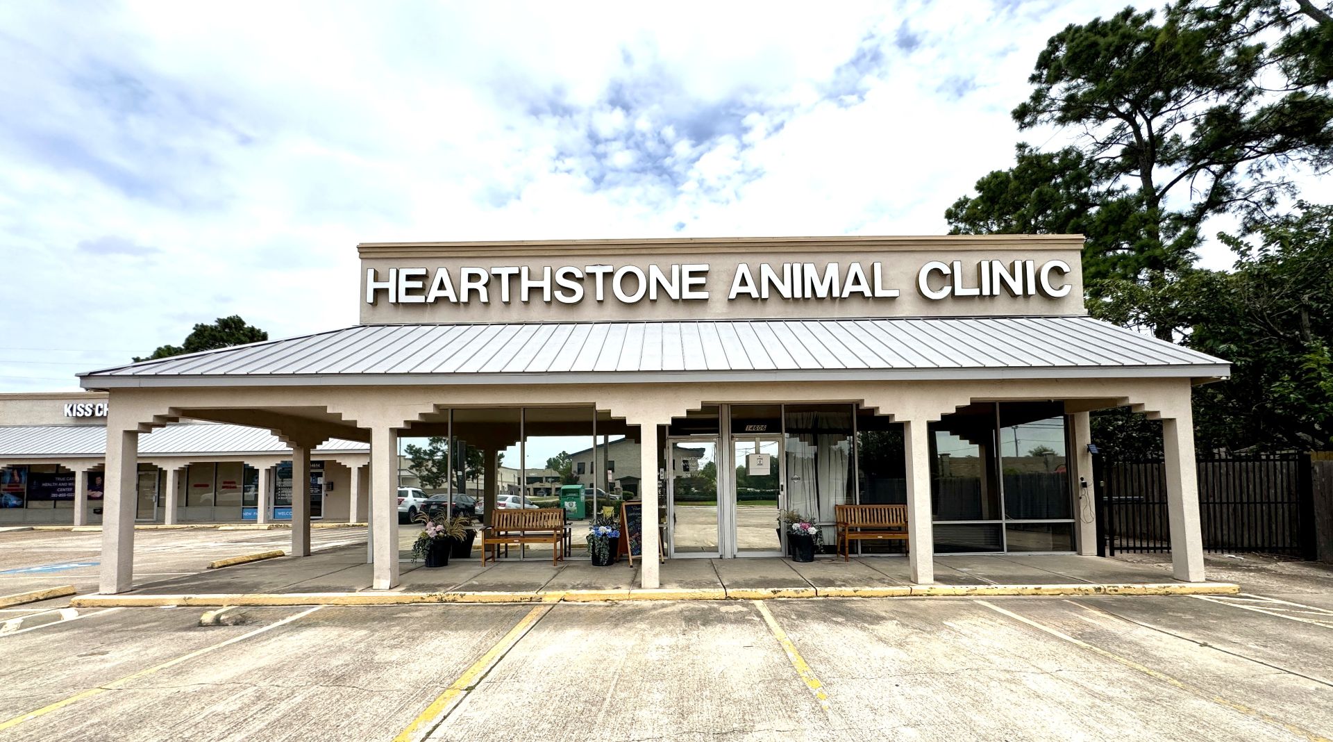 Modern exterior of Hearthstone Animal Clinic, a trusted veterinary hospital serving Northwest Houston pets since 1982